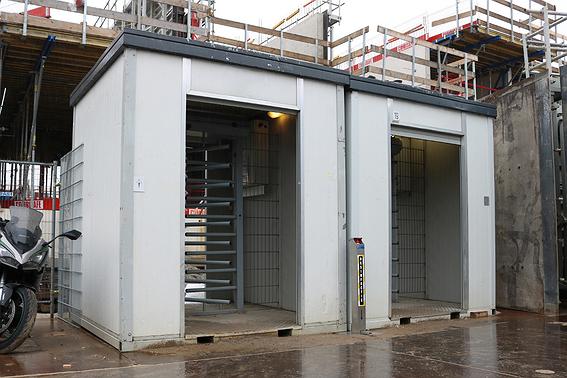 Bij RECO tourniquets huren: robuuste draaihekken voor effectieve toegangscontrole, met optionele integratie van Bouwpas-scanners