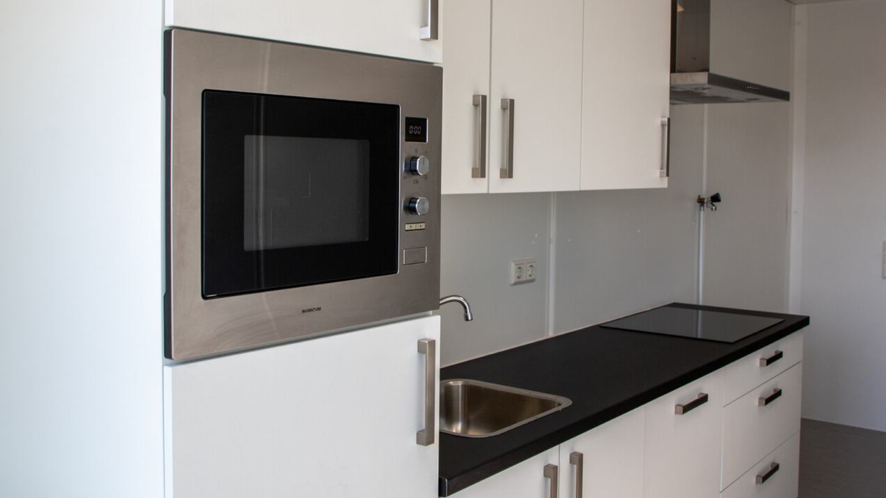 Kantoorunit huren met keuken