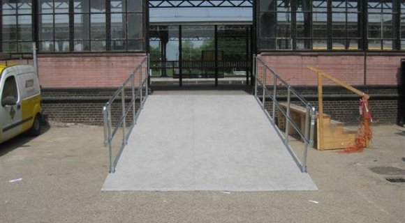 Hellingbaan RECO faciliteert koninklijk bezoek