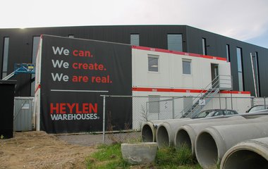 Complete bouwplaatsinrichting voor Heylen Warehouses