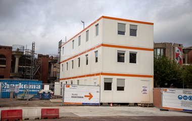 Complete bouwplaatsinrichting voor CCZ bij renovatie Humanities Campus Leiden