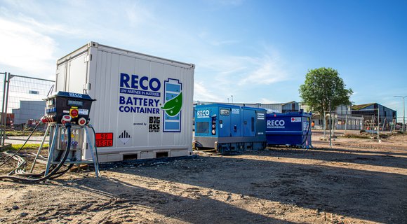 Batterijcontainer voorziet hele bouwplaats van bouwstroom bij De Vries en Verburg