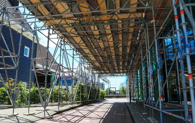 Steigerwerk, fietstunnel en liften voor project De Kroon te Zaandam