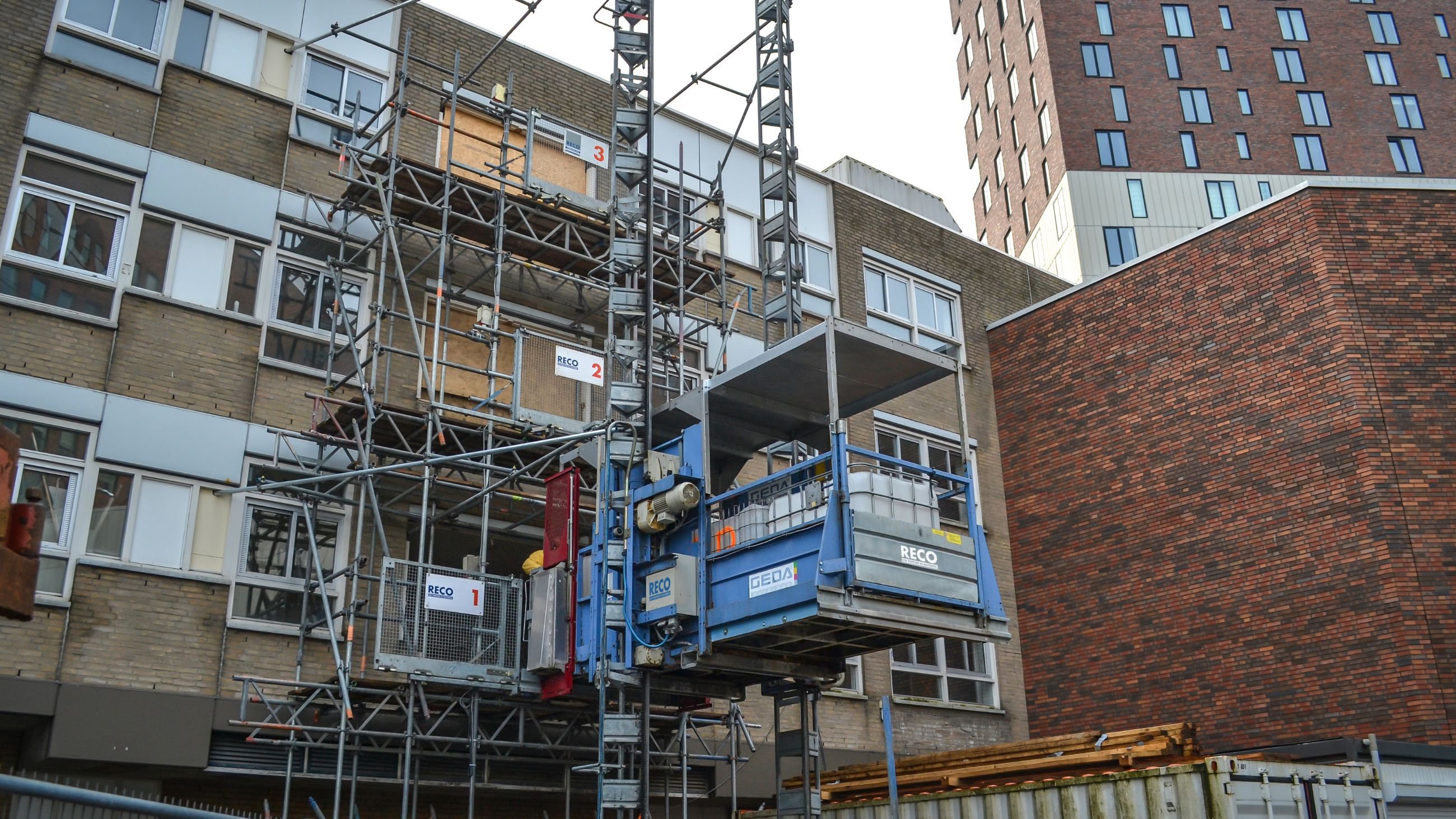 Transportsteiger huren van GEDA