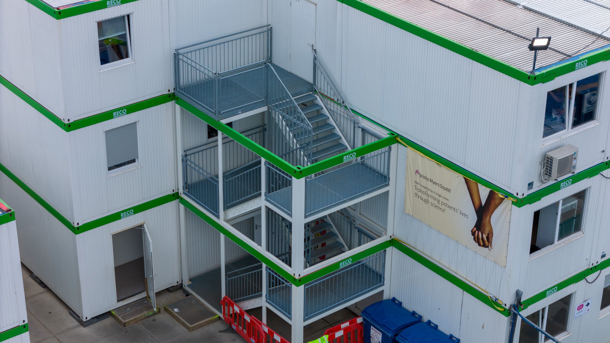 Trappenportaal huren RECO